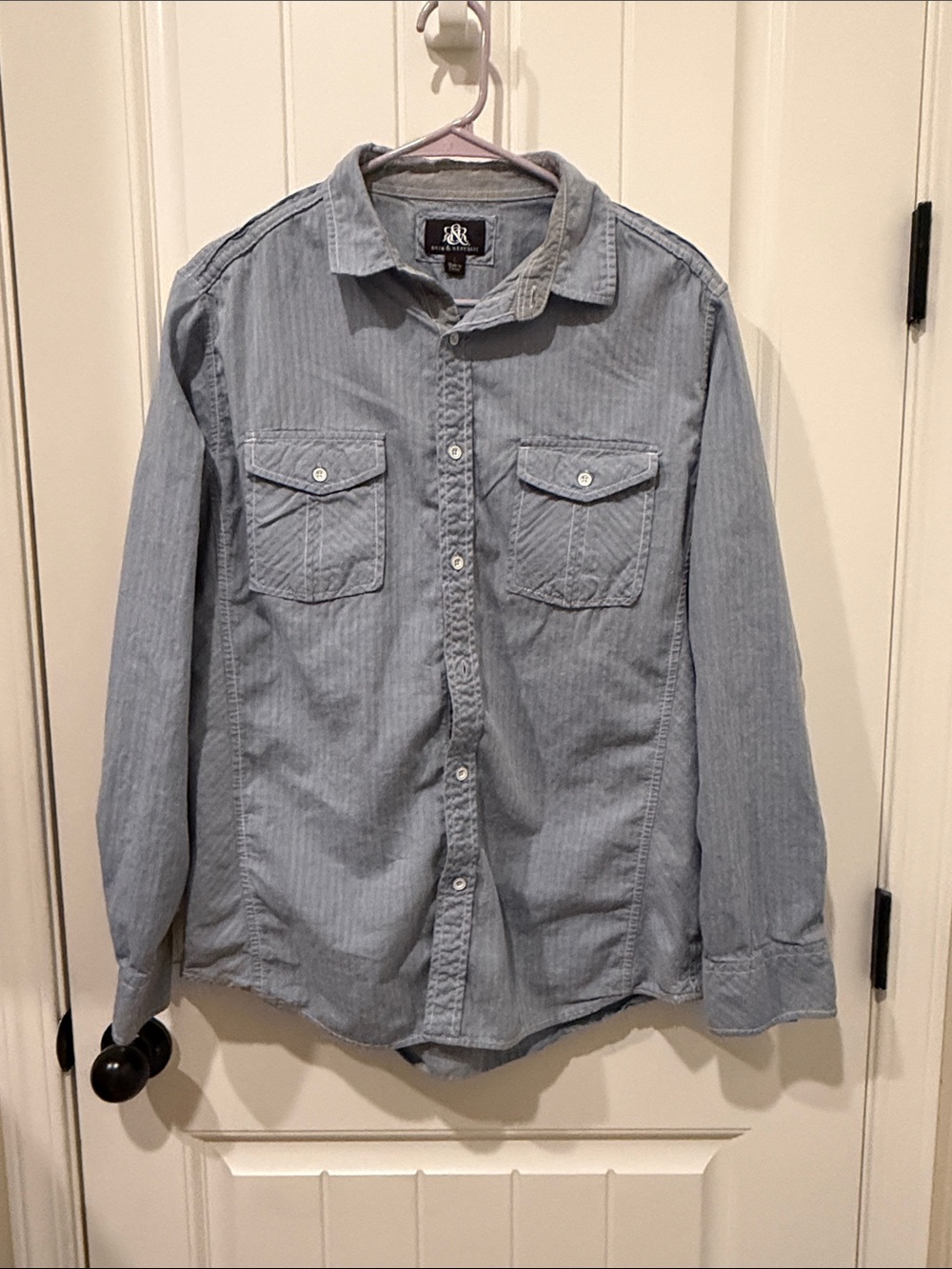 Rock & Republic Light Blue Button-Down Shirt